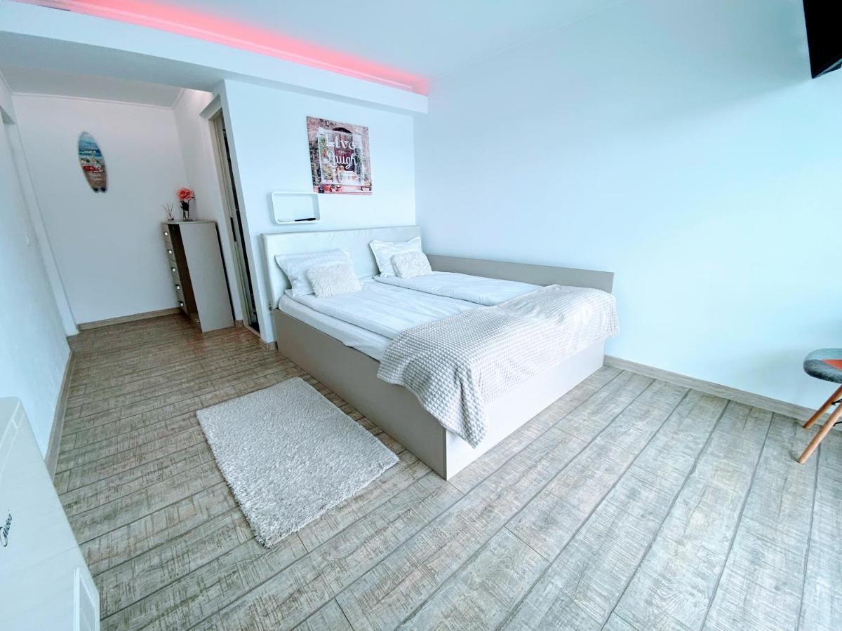 Orşova Noah River House מראה חיצוני תמונה