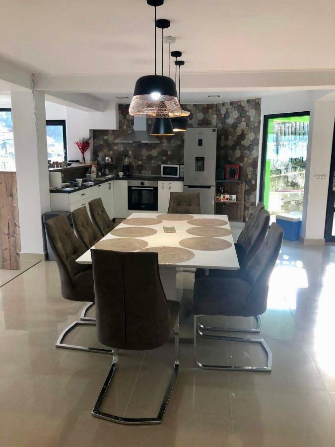 Orşova Noah River House מראה חיצוני תמונה